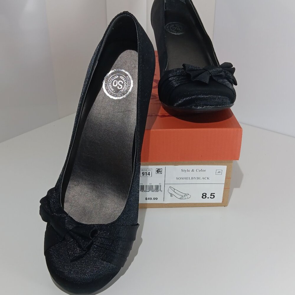 So Shelby Round Toe Black Heels with Bow Detail, size 8.5